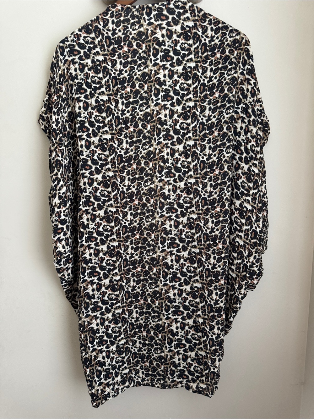 UMGEE Leopard Print Lightweight Kimono size small small ( oversized ) - Picture 5 of 6